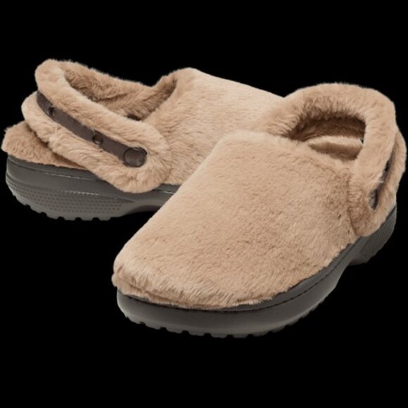 Croc Classic Unfurgettable Clog - Milk Chocolate  | Cozy Lined Comfort - Picture 3 of 3